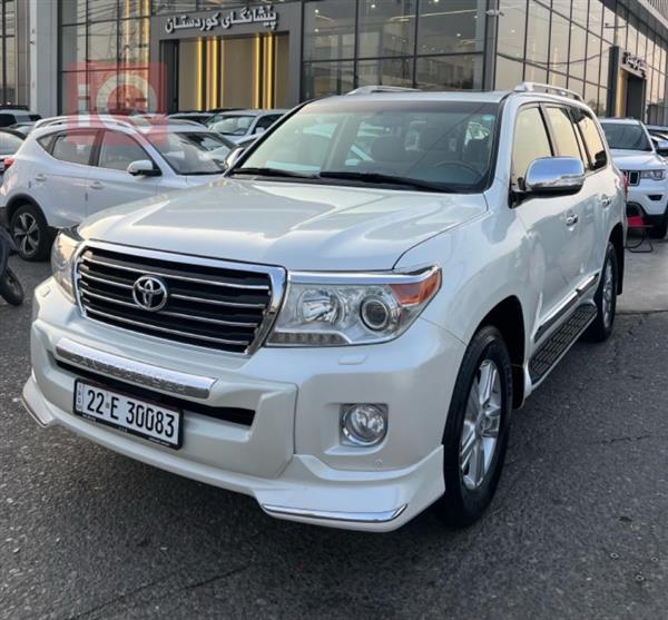 تۆیۆتا لاند کروزەر 2013  بۆ فرۆشتن لە عێراق - هەولێر